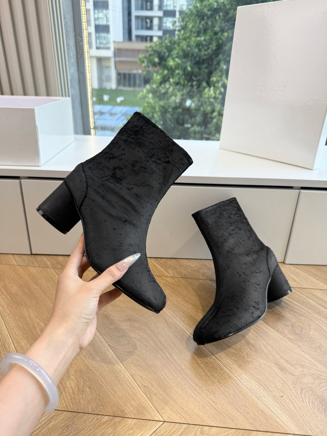 G077顶级品质Maison Margiel秋冬新款tabi分趾靴切尔西短靴 tabi分趾靴mm6夹趾鞋马吉拉分趾靴,牛 G077顶级品质Maison Margiel秋冬新款tabi分趾靴切尔西短靴 tabi分趾靴mm6夹趾鞋马吉拉分趾靴,牛