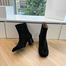 G077顶级品质Maison Margiel秋冬新款tabi分趾靴切尔西短靴 tabi分趾靴mm6夹趾鞋马吉拉分趾靴,牛 G077顶级品质Maison Margiel秋冬新款tabi分趾靴切尔西短靴 tabi分趾靴mm6夹趾鞋马吉拉分趾靴,牛