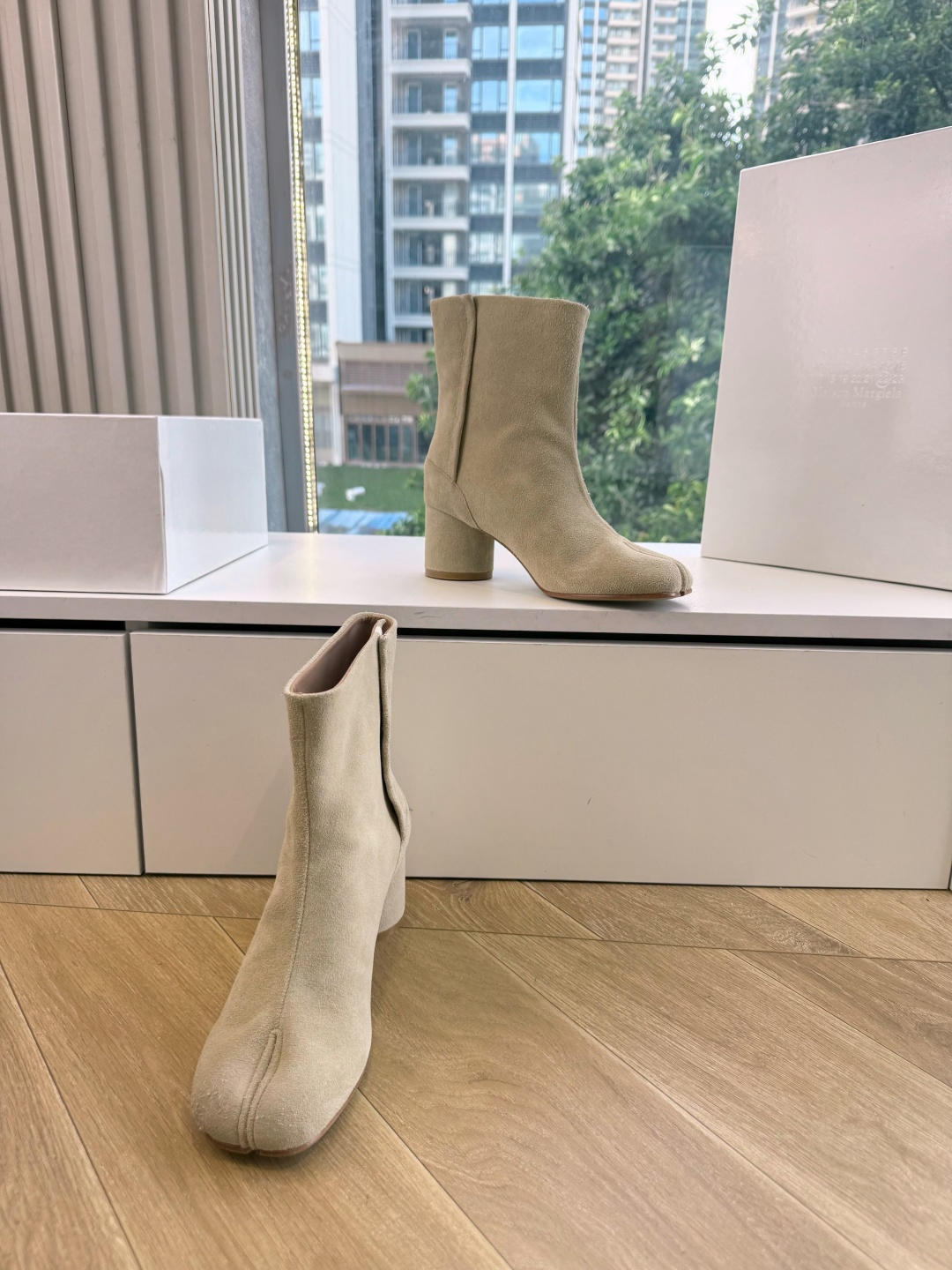 G077顶级品质Maison Margiel秋冬新款tabi分趾靴切尔西短靴 tabi分趾靴mm6夹趾鞋马吉拉分趾靴，牛