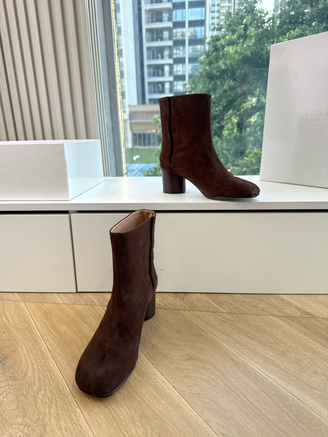 G077顶级品质Maison Margiel秋冬新款tabi分趾靴切尔西短靴 tabi分趾靴mm6夹趾鞋马吉拉分趾靴,牛 G077顶级品质Maison Margiel秋冬新款tabi分趾靴切尔西短靴 tabi分趾靴mm6夹趾鞋马吉拉分趾靴,牛