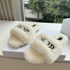 G087所见即所得Dior/迪奥白色刺绣条纹logo加绒毛里一字平底拖鞋秋冬新款羊毛拖鞋 让我重新爱了它一次!这季节美 G087所见即所得Dior/迪奥白色刺绣条纹logo加绒毛里一字平底拖鞋秋冬新款羊毛拖鞋 让我重新爱了它一次!这季节美