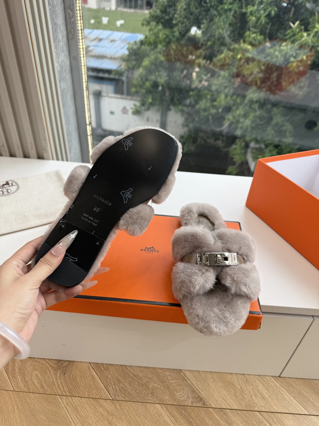 G087代购级别hermes爱马仕二舅毛拖常年做货新款新色官网、小红书同步最新配色爱马仕爆款火热上线,做工升级版,高品质 G087代购级别hermes爱马仕二舅毛拖常年做货新款新色官网、小红书同步最新配色爱马仕爆款火热上线,做工升级版,高品质