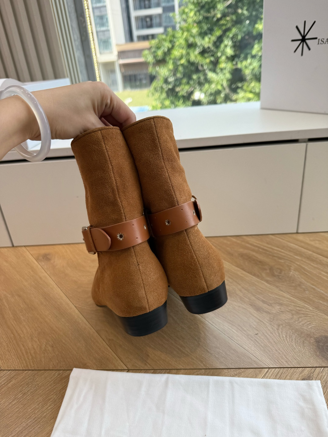 G223代购级别伊莎贝尔Isabel Marant 秋冬走秀西部牛仔一年四季都可以穿的靴子来了,一双封神的复古靴 简约复 G223代购级别伊莎贝尔Isabel Marant 秋冬走秀西部牛仔一年四季都可以穿的靴子来了,一双封神的复古靴 简约复