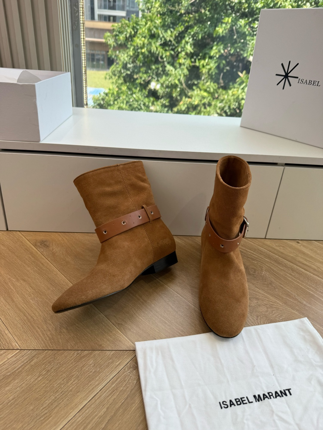 G223代购级别伊莎贝尔Isabel Marant 秋冬走秀西部牛仔一年四季都可以穿的靴子来了,一双封神的复古靴 简约复 G223代购级别伊莎贝尔Isabel Marant 秋冬走秀西部牛仔一年四季都可以穿的靴子来了,一双封神的复古靴 简约复
