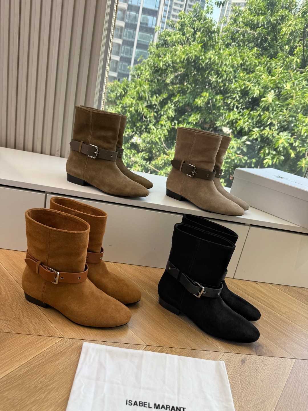 G223代购级别伊莎贝尔Isabel Marant 秋冬走秀西部牛仔一年四季都可以穿的靴子来了，一双封神的复古靴 简约复