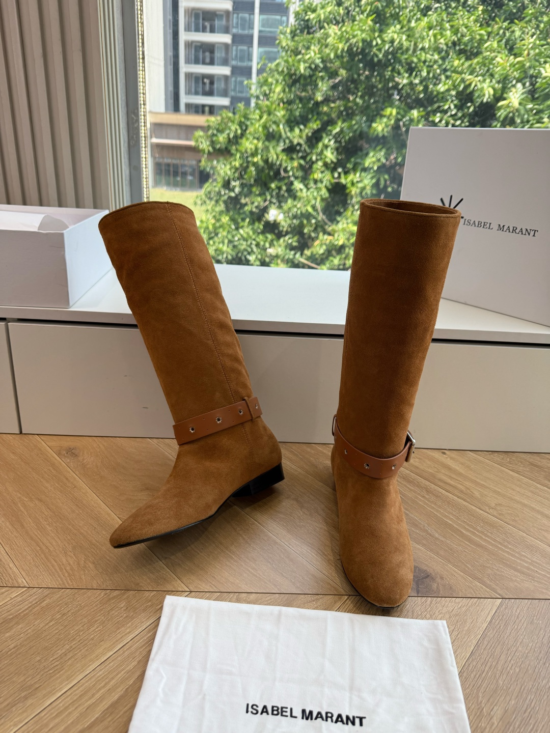 G223代购级别伊莎贝尔Isabel Marant 秋冬走秀西部牛仔一年四季都可以穿的靴子来了，一双封神的复古靴 简约复