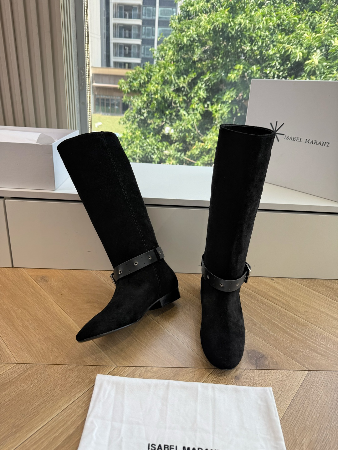 G223代购级别伊莎贝尔Isabel Marant 秋冬走秀西部牛仔一年四季都可以穿的靴子来了,一双封神的复古靴 简约复 G223代购级别伊莎贝尔Isabel Marant 秋冬走秀西部牛仔一年四季都可以穿的靴子来了,一双封神的复古靴 简约复