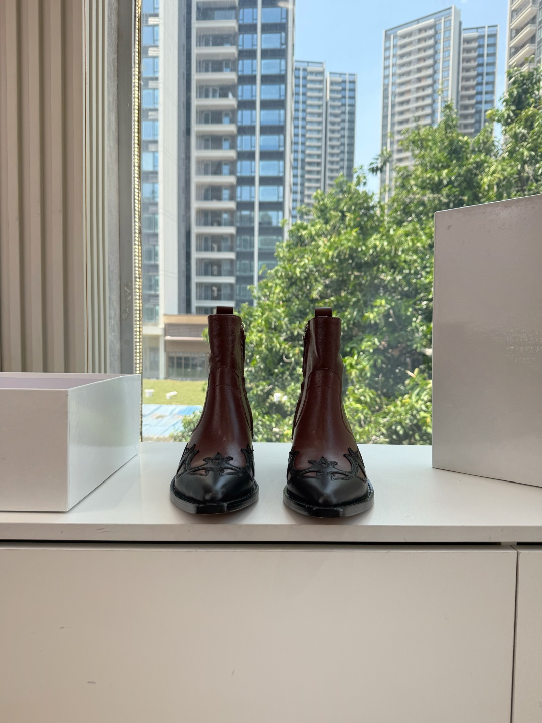 G223顶级品质Maison Margiel秋冬新款西部牛仔短靴mm6夹趾鞋马吉拉切尔西靴， 🔥太好看了，经典的分趾设计