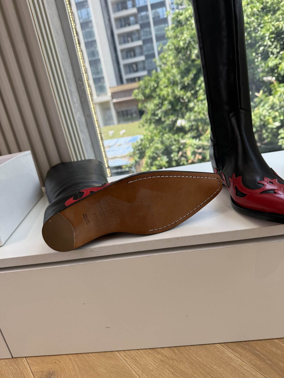 G223顶级品质Maison Margiel秋冬新款西部牛仔短靴mm6夹趾鞋马吉拉切尔西靴, 🔥太好看了,经典的分趾设计 G223顶级品质Maison Margiel秋冬新款西部牛仔短靴mm6夹趾鞋马吉拉切尔西靴, 🔥太好看了,经典的分趾设计