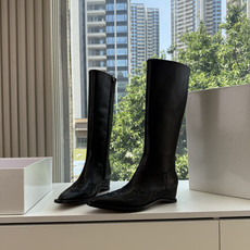 G223顶级品质Maison Margiel秋冬新款西部牛仔短靴mm6夹趾鞋马吉拉切尔西靴, 🔥太好看了,经典的分趾设计 G223顶级品质Maison Margiel秋冬新款西部牛仔短靴mm6夹趾鞋马吉拉切尔西靴, 🔥太好看了,经典的分趾设计