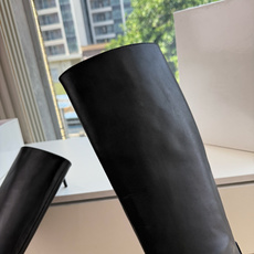 G223顶级品质Maison Margiel秋冬新款西部牛仔短靴mm6夹趾鞋马吉拉切尔西靴, 🔥太好看了,经典的分趾设计 G223顶级品质Maison Margiel秋冬新款西部牛仔短靴mm6夹趾鞋马吉拉切尔西靴, 🔥太好看了,经典的分趾设计