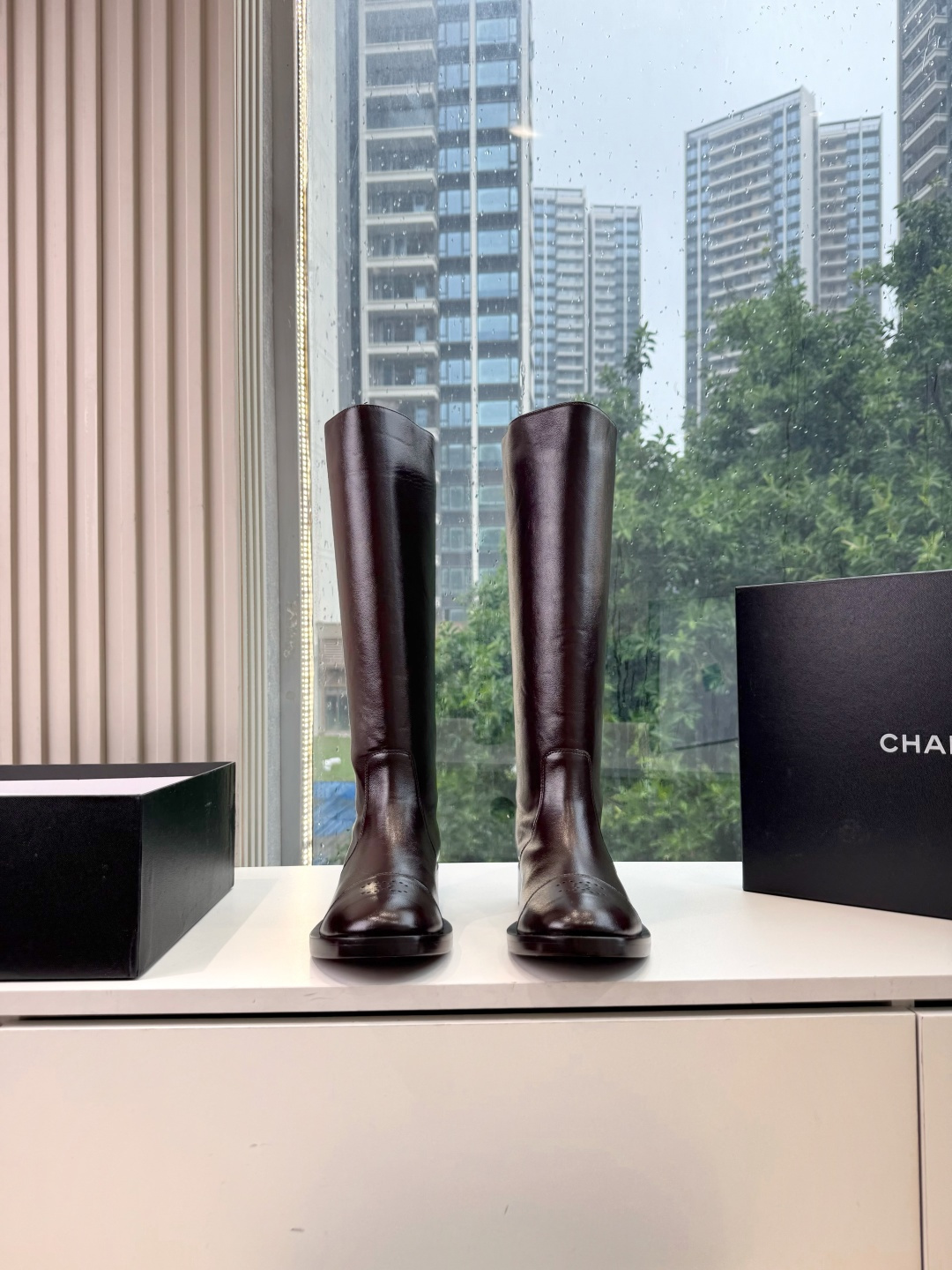 真皮皮➕20米，下单注明鞋底材质[微笑]G238高版CHANEL香奈儿*小香秋冬新款骑士靴库靴这款骑士靴真的是帅气时尚的