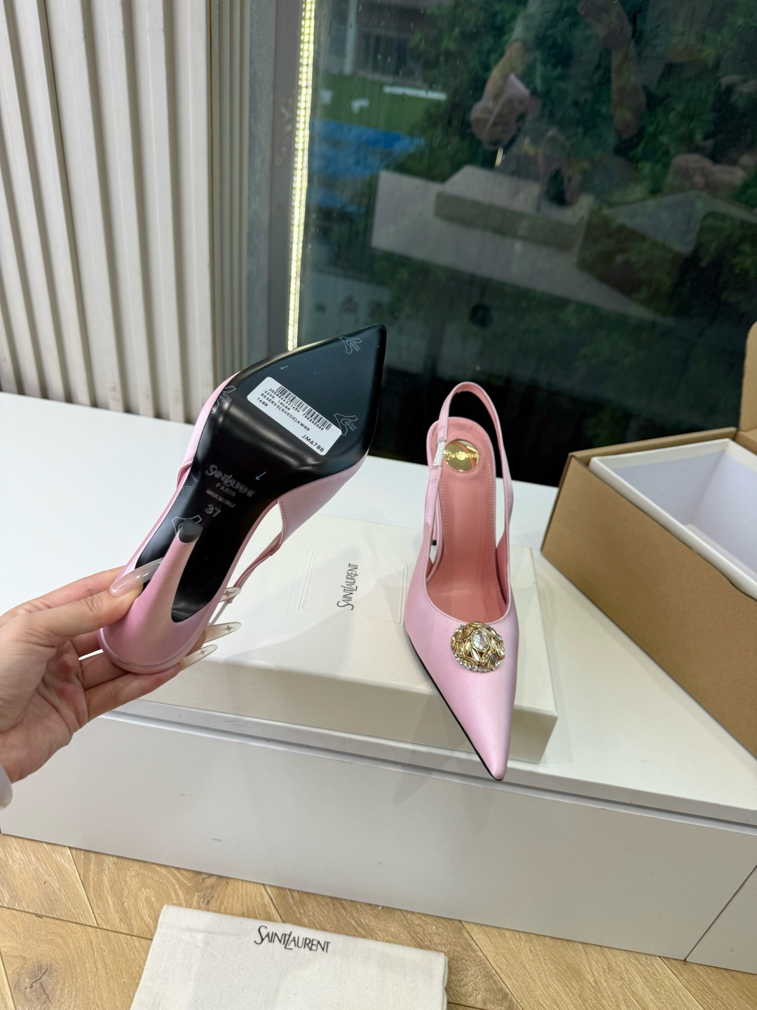 G288顶级品质Saint Laurent / 圣罗兰新款凉鞋尖头高跟鞋YSL姐姐的美丽尤物高跟鞋 又是人间圣罗兰 Ro G288顶级品质Saint Laurent / 圣罗兰新款凉鞋尖头高跟鞋YSL姐姐的美丽尤物高跟鞋 又是人间圣罗兰 Ro