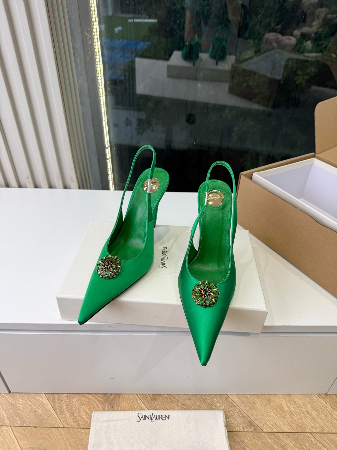 G288顶级品质Saint Laurent / 圣罗兰新款凉鞋尖头高跟鞋YSL姐姐的美丽尤物高跟鞋 又是人间圣罗兰 Ro G288顶级品质Saint Laurent / 圣罗兰新款凉鞋尖头高跟鞋YSL姐姐的美丽尤物高跟鞋 又是人间圣罗兰 Ro