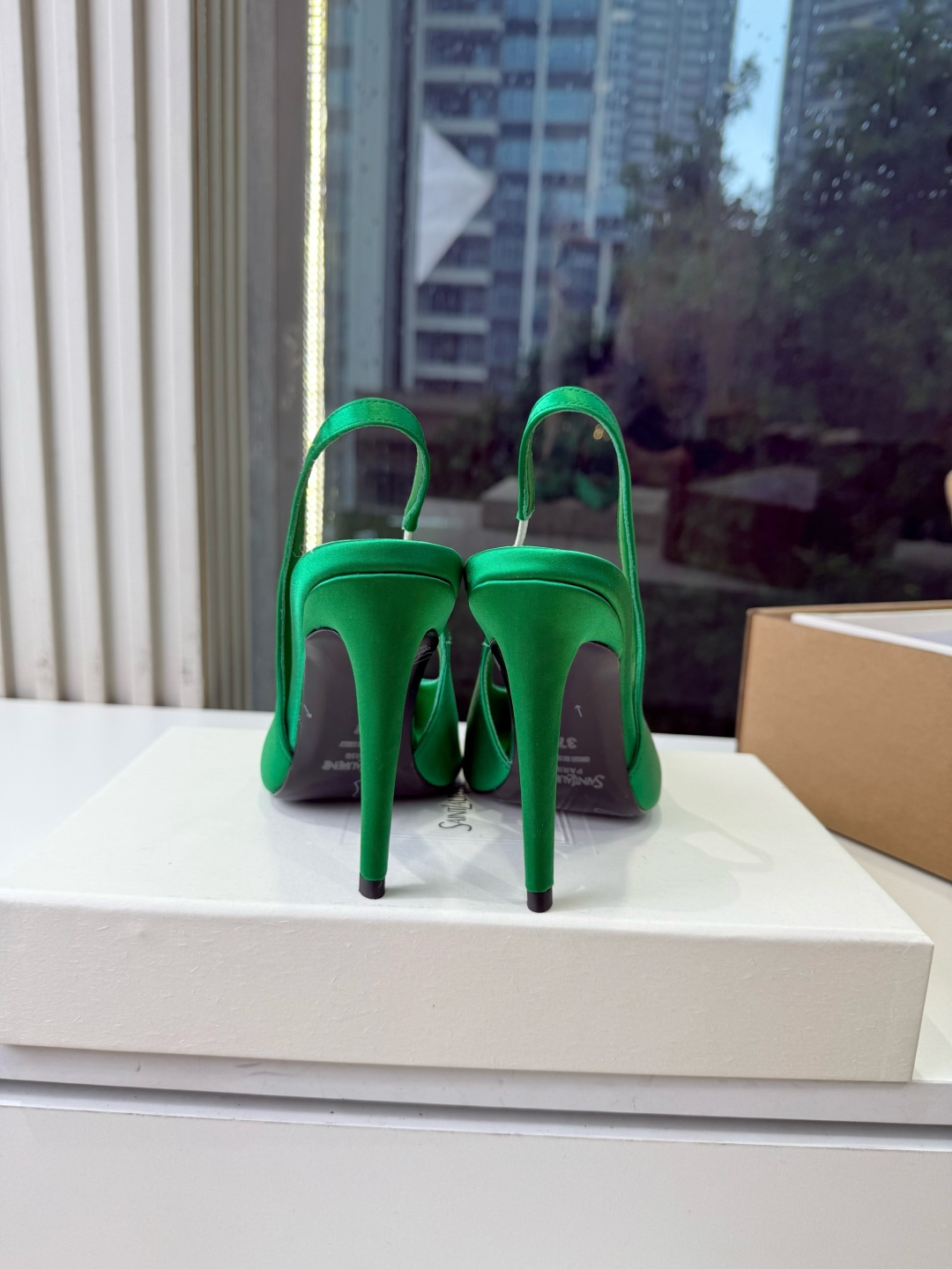 G288顶级品质Saint Laurent / 圣罗兰新款凉鞋尖头高跟鞋YSL姐姐的美丽尤物高跟鞋 又是人间圣罗兰 Ro G288顶级品质Saint Laurent / 圣罗兰新款凉鞋尖头高跟鞋YSL姐姐的美丽尤物高跟鞋 又是人间圣罗兰 Ro