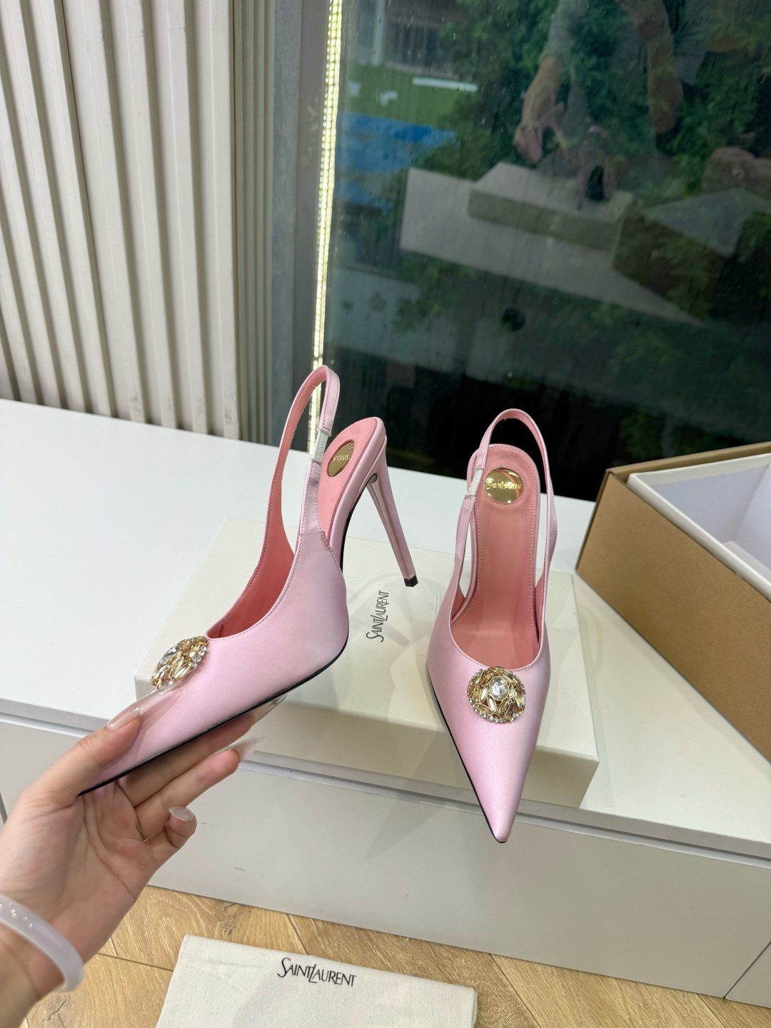 G288顶级品质Saint Laurent / 圣罗兰新款凉鞋尖头高跟鞋YSL姐姐的美丽尤物高跟鞋 又是人间圣罗兰 Ro G288顶级品质Saint Laurent / 圣罗兰新款凉鞋尖头高跟鞋YSL姐姐的美丽尤物高跟鞋 又是人间圣罗兰 Ro