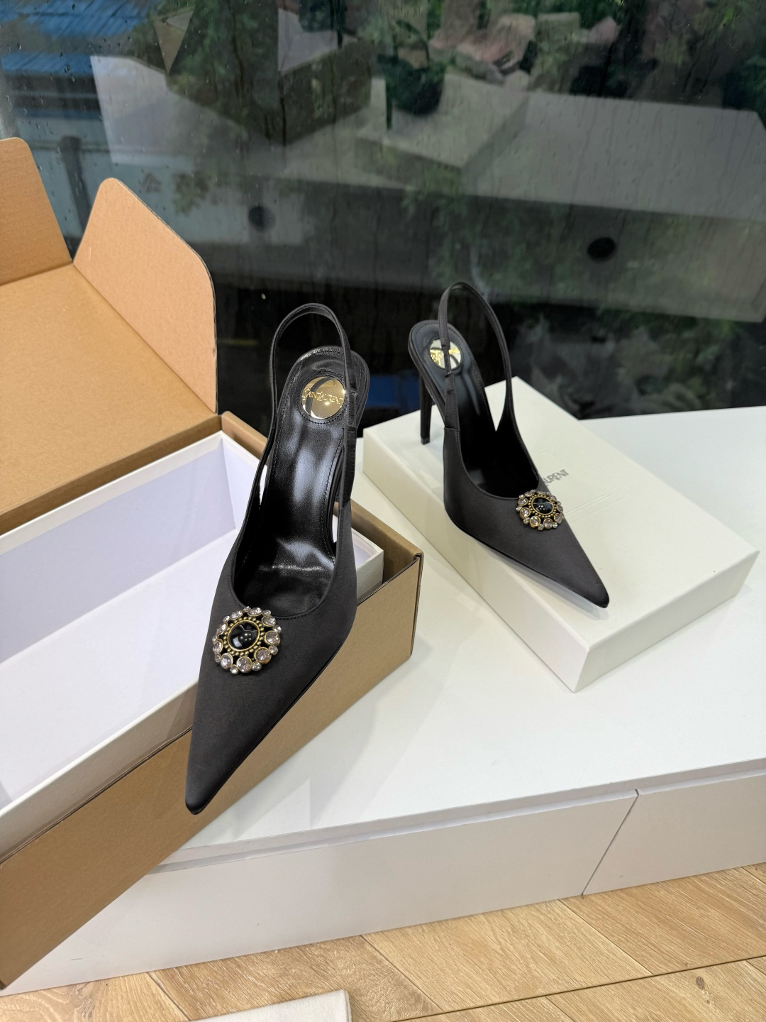 G288顶级品质Saint Laurent / 圣罗兰新款凉鞋尖头高跟鞋YSL姐姐的美丽尤物高跟鞋 又是人间圣罗兰 Ro G288顶级品质Saint Laurent / 圣罗兰新款凉鞋尖头高跟鞋YSL姐姐的美丽尤物高跟鞋 又是人间圣罗兰 Ro