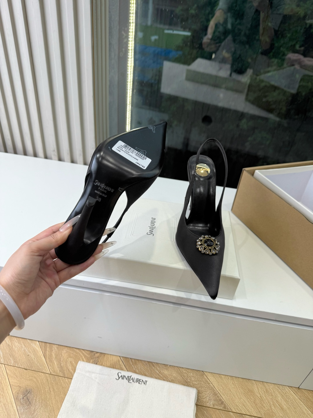 G288顶级品质Saint Laurent / 圣罗兰新款凉鞋尖头高跟鞋YSL姐姐的美丽尤物高跟鞋 又是人间圣罗兰 Ro G288顶级品质Saint Laurent / 圣罗兰新款凉鞋尖头高跟鞋YSL姐姐的美丽尤物高跟鞋 又是人间圣罗兰 Ro