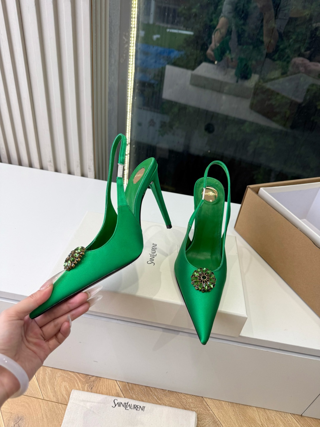 G288顶级品质Saint Laurent / 圣罗兰新款凉鞋尖头高跟鞋YSL姐姐的美丽尤物高跟鞋 又是人间圣罗兰 Ro G288顶级品质Saint Laurent / 圣罗兰新款凉鞋尖头高跟鞋YSL姐姐的美丽尤物高跟鞋 又是人间圣罗兰 Ro
