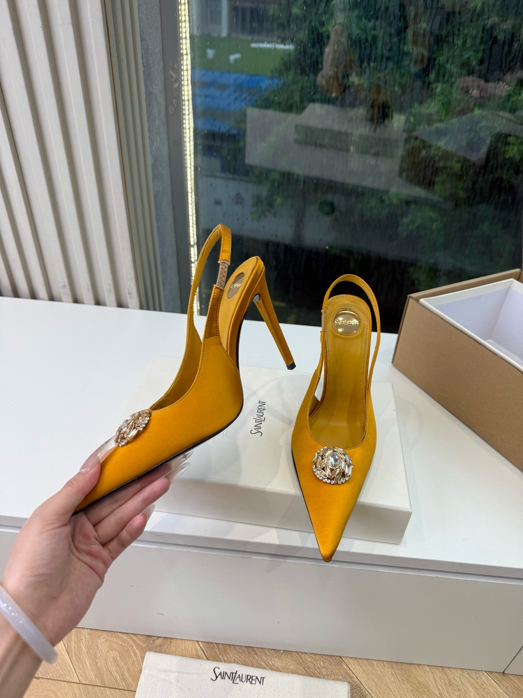 G288顶级品质Saint Laurent / 圣罗兰新款凉鞋尖头高跟鞋YSL姐姐的美丽尤物高跟鞋 又是人间圣罗兰 Ro G288顶级品质Saint Laurent / 圣罗兰新款凉鞋尖头高跟鞋YSL姐姐的美丽尤物高跟鞋 又是人间圣罗兰 Ro
