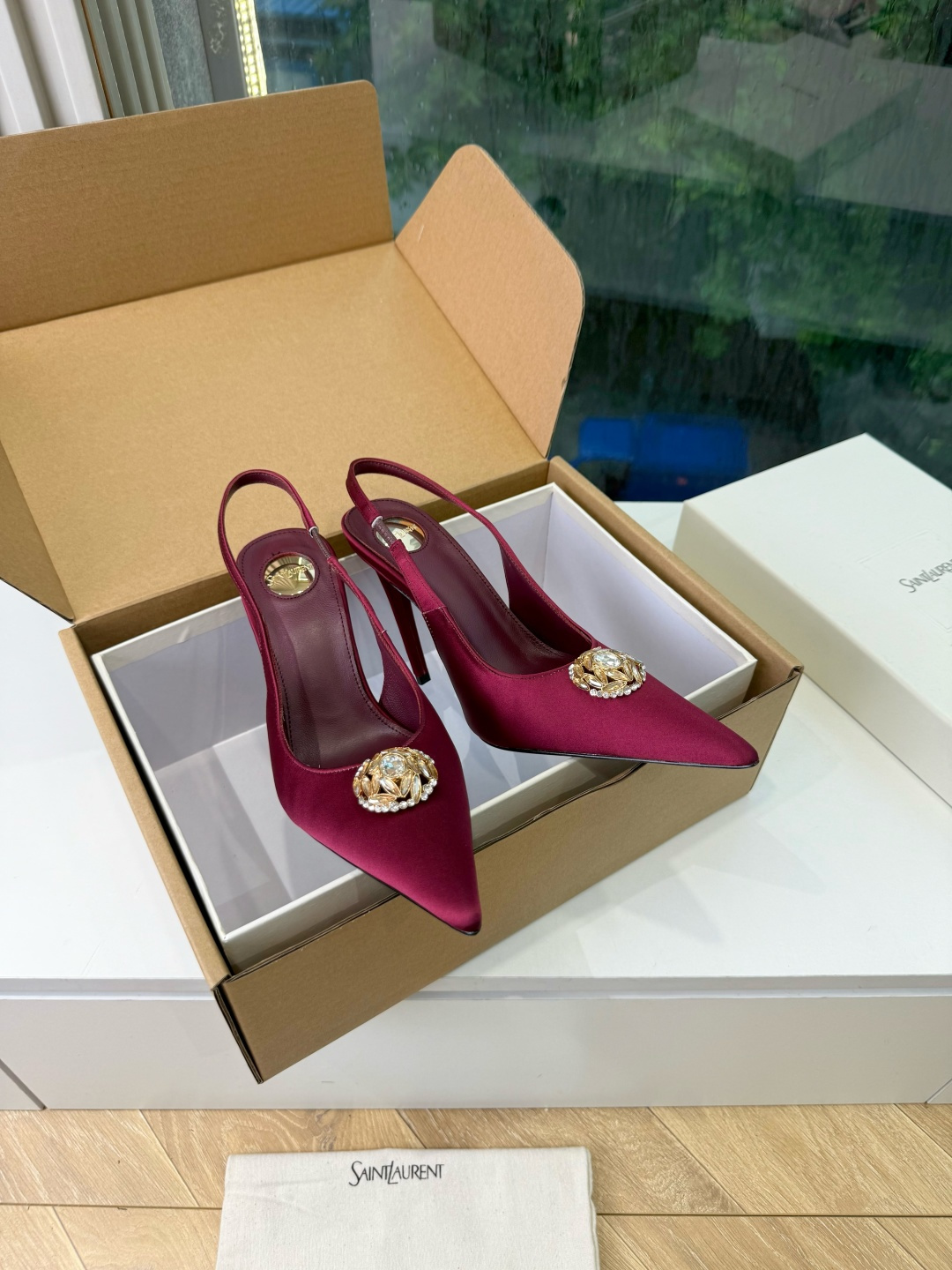 G288顶级品质Saint Laurent / 圣罗兰新款凉鞋尖头高跟鞋YSL姐姐的美丽尤物高跟鞋 又是人间圣罗兰 Ro G288顶级品质Saint Laurent / 圣罗兰新款凉鞋尖头高跟鞋YSL姐姐的美丽尤物高跟鞋 又是人间圣罗兰 Ro