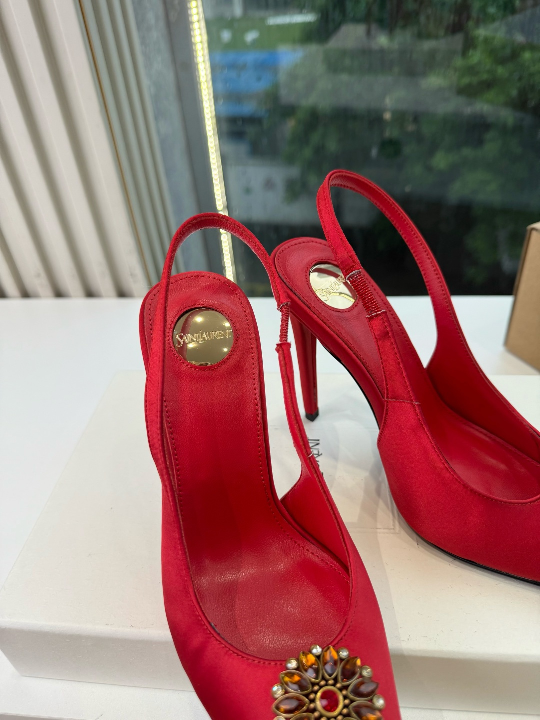 G288顶级品质Saint Laurent / 圣罗兰新款凉鞋尖头高跟鞋YSL姐姐的美丽尤物高跟鞋 又是人间圣罗兰 Ro G288顶级品质Saint Laurent / 圣罗兰新款凉鞋尖头高跟鞋YSL姐姐的美丽尤物高跟鞋 又是人间圣罗兰 Ro