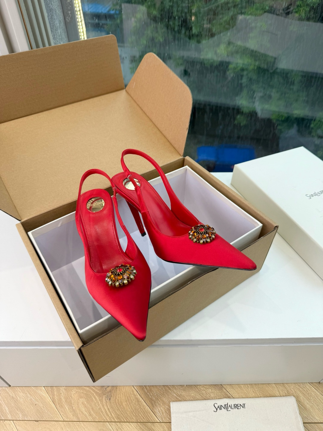 G288顶级品质Saint Laurent / 圣罗兰新款凉鞋尖头高跟鞋YSL姐姐的美丽尤物高跟鞋 又是人间圣罗兰 Ro G288顶级品质Saint Laurent / 圣罗兰新款凉鞋尖头高跟鞋YSL姐姐的美丽尤物高跟鞋 又是人间圣罗兰 Ro