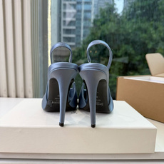 G288顶级品质Saint Laurent / 圣罗兰新款凉鞋尖头高跟鞋YSL姐姐的美丽尤物高跟鞋 又是人间圣罗兰 Ro G288顶级品质Saint Laurent / 圣罗兰新款凉鞋尖头高跟鞋YSL姐姐的美丽尤物高跟鞋 又是人间圣罗兰 Ro