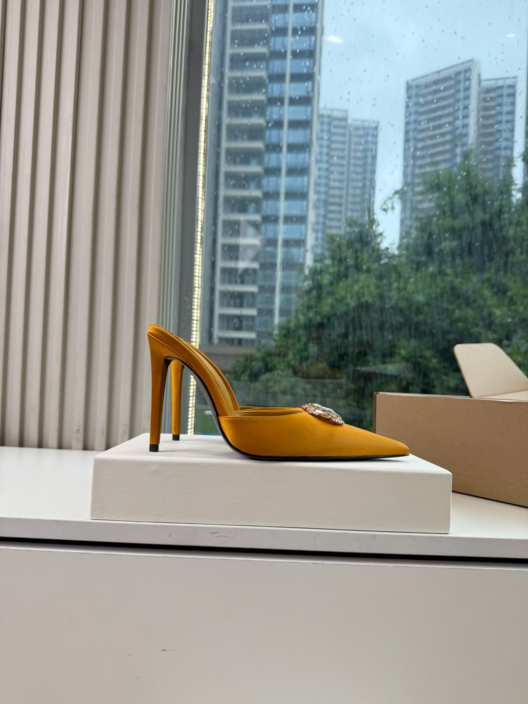 G288顶级品质Saint Laurent / 圣罗兰新款凉鞋尖头高跟鞋YSL姐姐的美丽尤物高跟鞋 又是人间圣罗兰 Ro G288顶级品质Saint Laurent / 圣罗兰新款凉鞋尖头高跟鞋YSL姐姐的美丽尤物高跟鞋 又是人间圣罗兰 Ro
