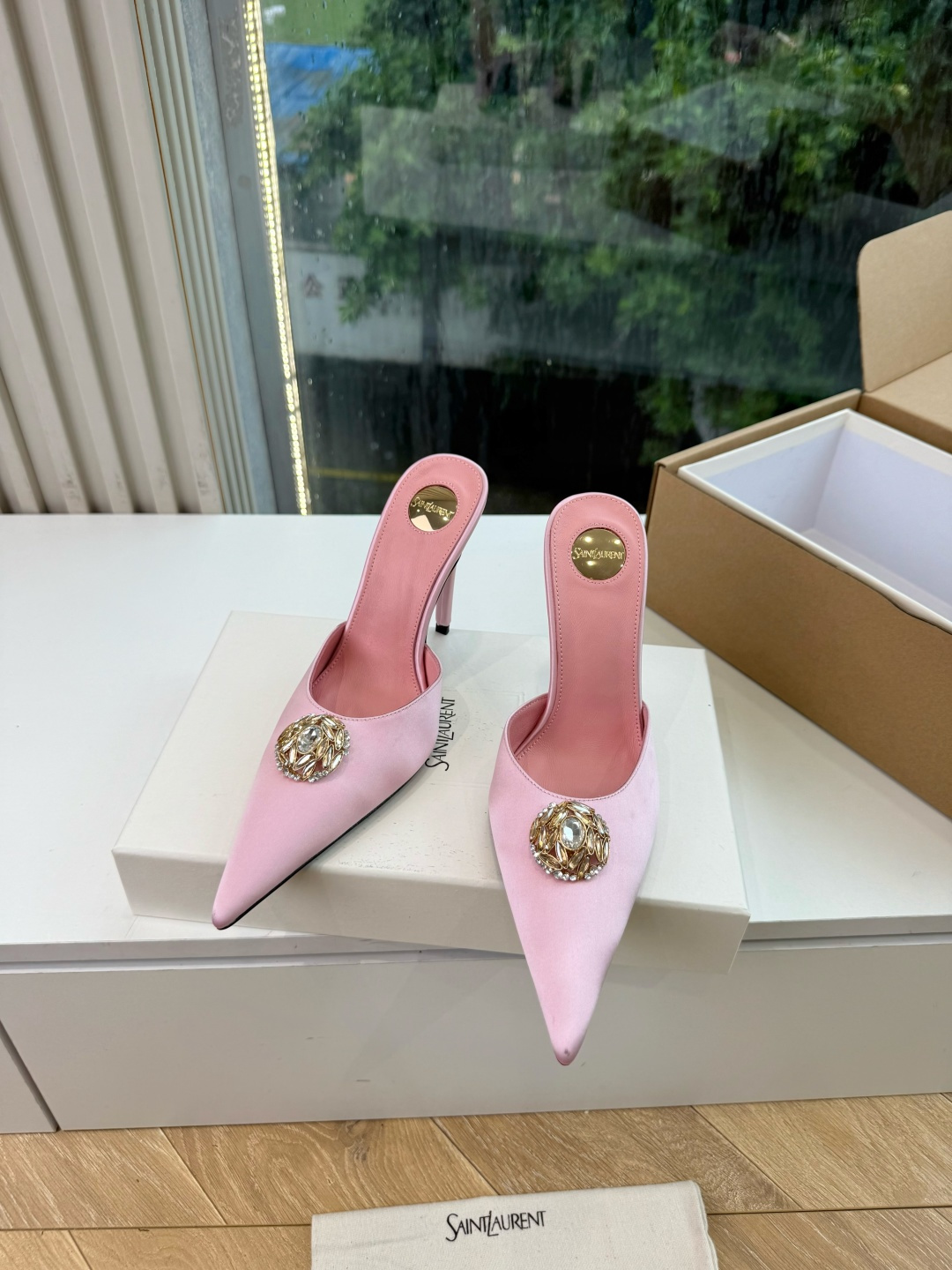 G288顶级品质Saint Laurent / 圣罗兰新款凉鞋尖头高跟鞋YSL姐姐的美丽尤物高跟鞋 又是人间圣罗兰 Ro G288顶级品质Saint Laurent / 圣罗兰新款凉鞋尖头高跟鞋YSL姐姐的美丽尤物高跟鞋 又是人间圣罗兰 Ro