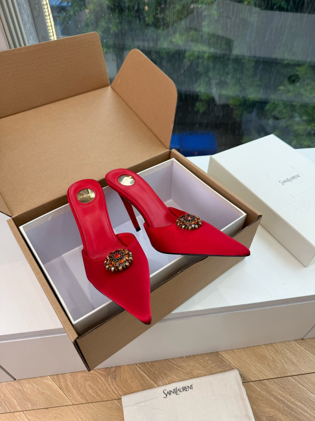 G288顶级品质Saint Laurent / 圣罗兰新款凉鞋尖头高跟鞋YSL姐姐的美丽尤物高跟鞋 又是人间圣罗兰 Ro G288顶级品质Saint Laurent / 圣罗兰新款凉鞋尖头高跟鞋YSL姐姐的美丽尤物高跟鞋 又是人间圣罗兰 Ro