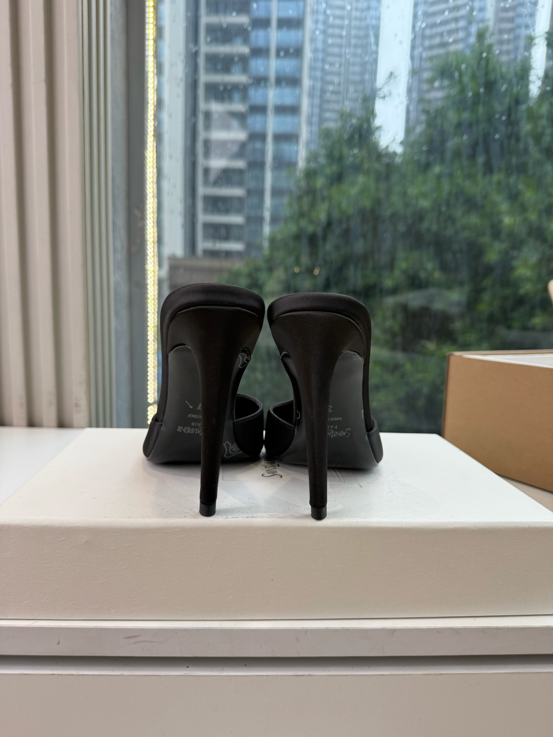 G288顶级品质Saint Laurent / 圣罗兰新款凉鞋尖头高跟鞋YSL姐姐的美丽尤物高跟鞋 又是人间圣罗兰 Ro G288顶级品质Saint Laurent / 圣罗兰新款凉鞋尖头高跟鞋YSL姐姐的美丽尤物高跟鞋 又是人间圣罗兰 Ro