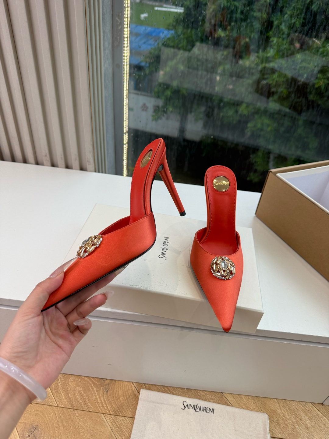 G288顶级品质Saint Laurent / 圣罗兰新款凉鞋尖头高跟鞋YSL姐姐的美丽尤物高跟鞋 又是人间圣罗兰 Ro G288顶级品质Saint Laurent / 圣罗兰新款凉鞋尖头高跟鞋YSL姐姐的美丽尤物高跟鞋 又是人间圣罗兰 Ro