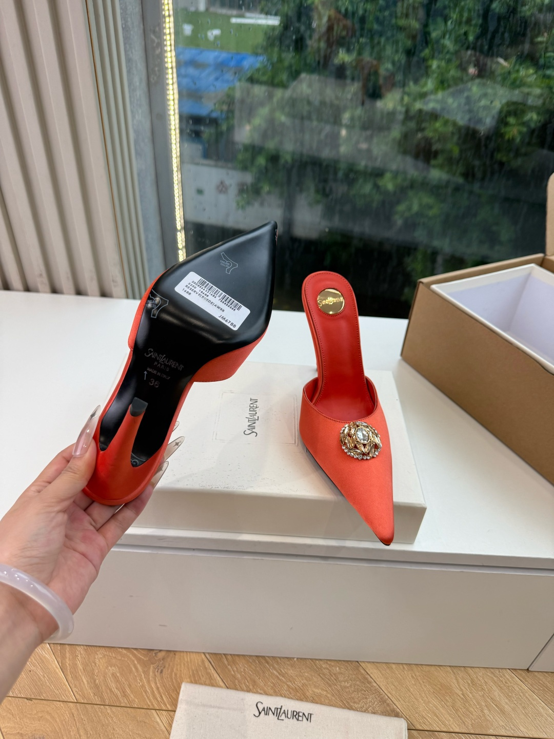 G288顶级品质Saint Laurent / 圣罗兰新款凉鞋尖头高跟鞋YSL姐姐的美丽尤物高跟鞋 又是人间圣罗兰 Ro G288顶级品质Saint Laurent / 圣罗兰新款凉鞋尖头高跟鞋YSL姐姐的美丽尤物高跟鞋 又是人间圣罗兰 Ro