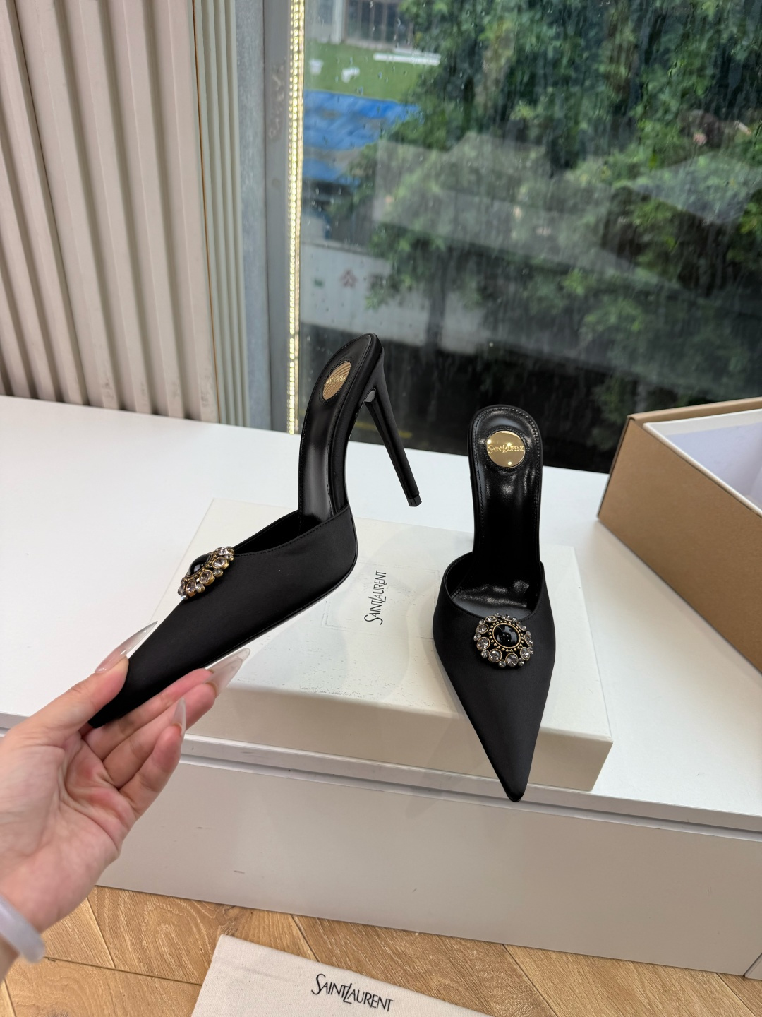 G288顶级品质Saint Laurent / 圣罗兰新款凉鞋尖头高跟鞋YSL姐姐的美丽尤物高跟鞋 又是人间圣罗兰 Ro G288顶级品质Saint Laurent / 圣罗兰新款凉鞋尖头高跟鞋YSL姐姐的美丽尤物高跟鞋 又是人间圣罗兰 Ro