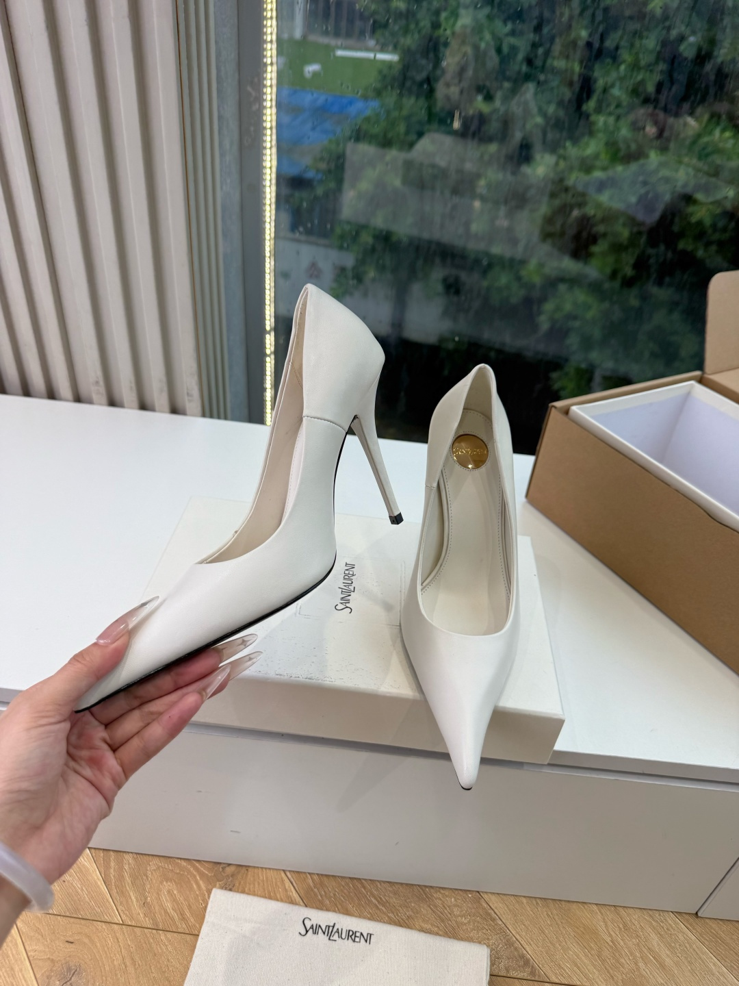 G288顶级品质Saint Laurent / 圣罗兰新款单鞋尖头高跟鞋YSL姐姐的美丽尤物高跟鞋 又是人间圣罗兰 Ro G288顶级品质Saint Laurent / 圣罗兰新款单鞋尖头高跟鞋YSL姐姐的美丽尤物高跟鞋 又是人间圣罗兰 Ro