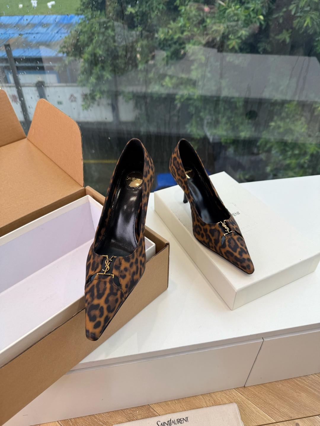 G288顶级品质Saint Laurent / 圣罗兰新款单鞋尖头高跟鞋YSL姐姐的美丽尤物高跟鞋 又是人间圣罗兰 Ro G288顶级品质Saint Laurent / 圣罗兰新款单鞋尖头高跟鞋YSL姐姐的美丽尤物高跟鞋 又是人间圣罗兰 Ro