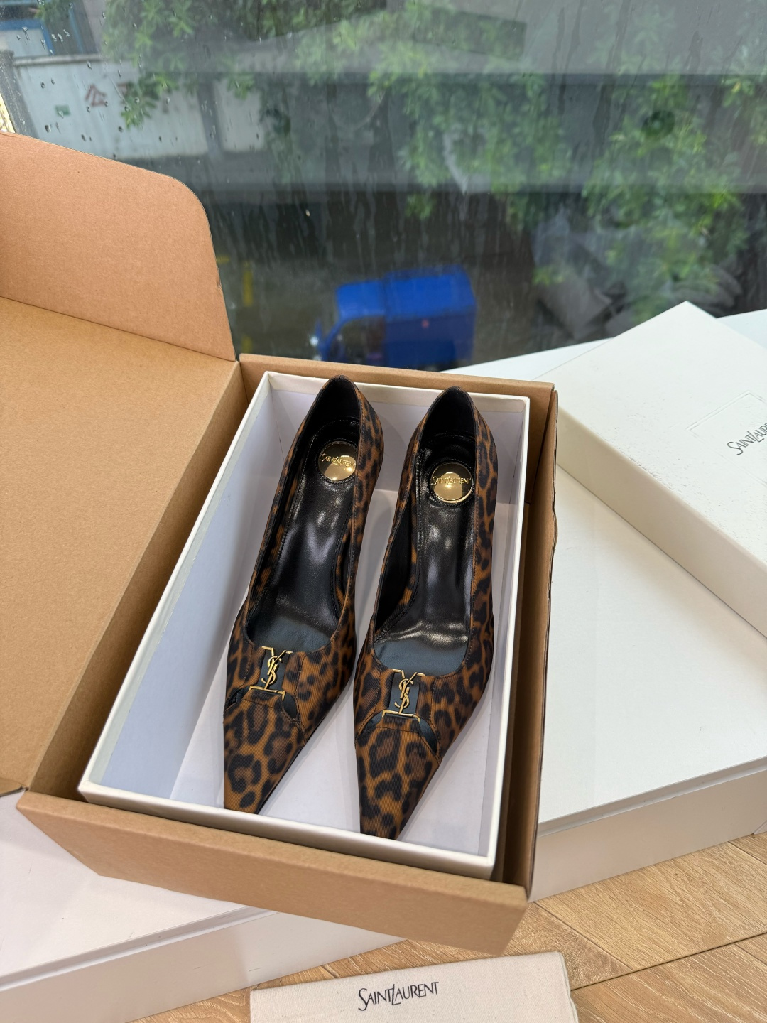 G288顶级品质Saint Laurent / 圣罗兰新款单鞋尖头高跟鞋YSL姐姐的美丽尤物高跟鞋 又是人间圣罗兰 Ro G288顶级品质Saint Laurent / 圣罗兰新款单鞋尖头高跟鞋YSL姐姐的美丽尤物高跟鞋 又是人间圣罗兰 Ro