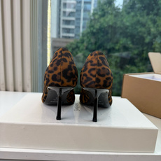 G288顶级品质Saint Laurent / 圣罗兰新款单鞋尖头高跟鞋YSL姐姐的美丽尤物高跟鞋 又是人间圣罗兰 Ro G288顶级品质Saint Laurent / 圣罗兰新款单鞋尖头高跟鞋YSL姐姐的美丽尤物高跟鞋 又是人间圣罗兰 Ro