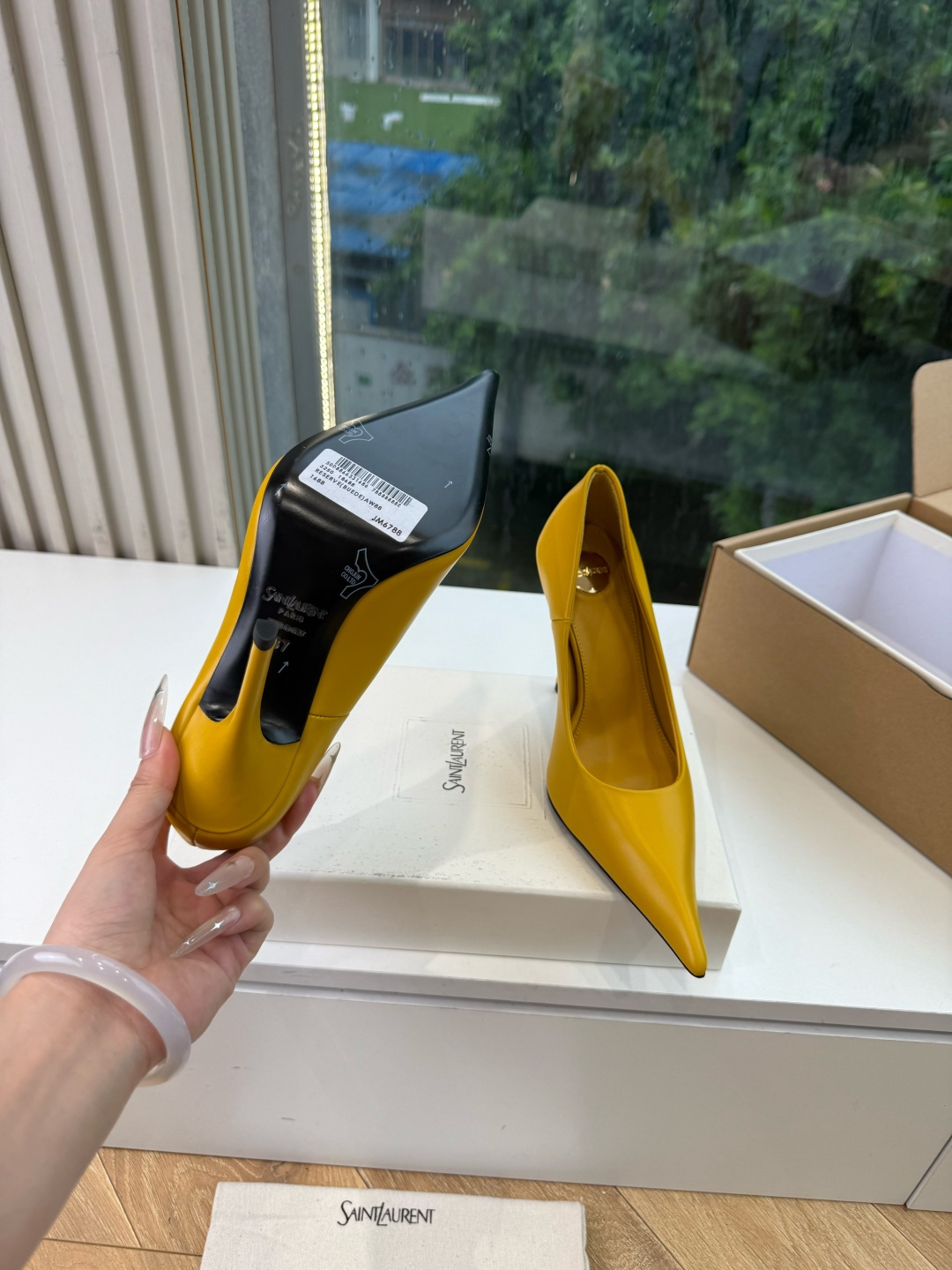 G288顶级品质Saint Laurent / 圣罗兰新款单鞋尖头高跟鞋YSL姐姐的美丽尤物高跟鞋 又是人间圣罗兰 Ro G288顶级品质Saint Laurent / 圣罗兰新款单鞋尖头高跟鞋YSL姐姐的美丽尤物高跟鞋 又是人间圣罗兰 Ro
