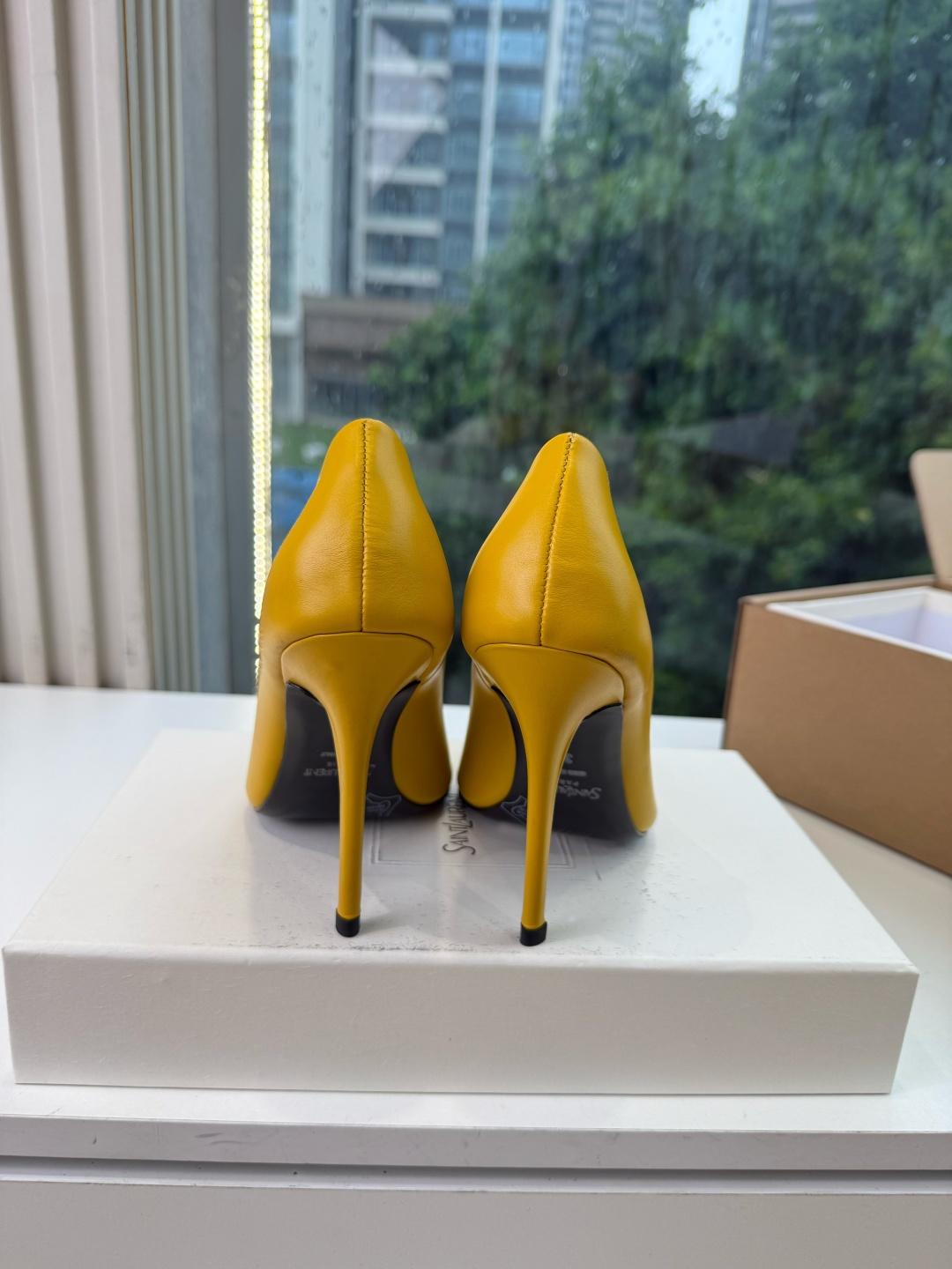 G288顶级品质Saint Laurent / 圣罗兰新款单鞋尖头高跟鞋YSL姐姐的美丽尤物高跟鞋 又是人间圣罗兰 Ro G288顶级品质Saint Laurent / 圣罗兰新款单鞋尖头高跟鞋YSL姐姐的美丽尤物高跟鞋 又是人间圣罗兰 Ro