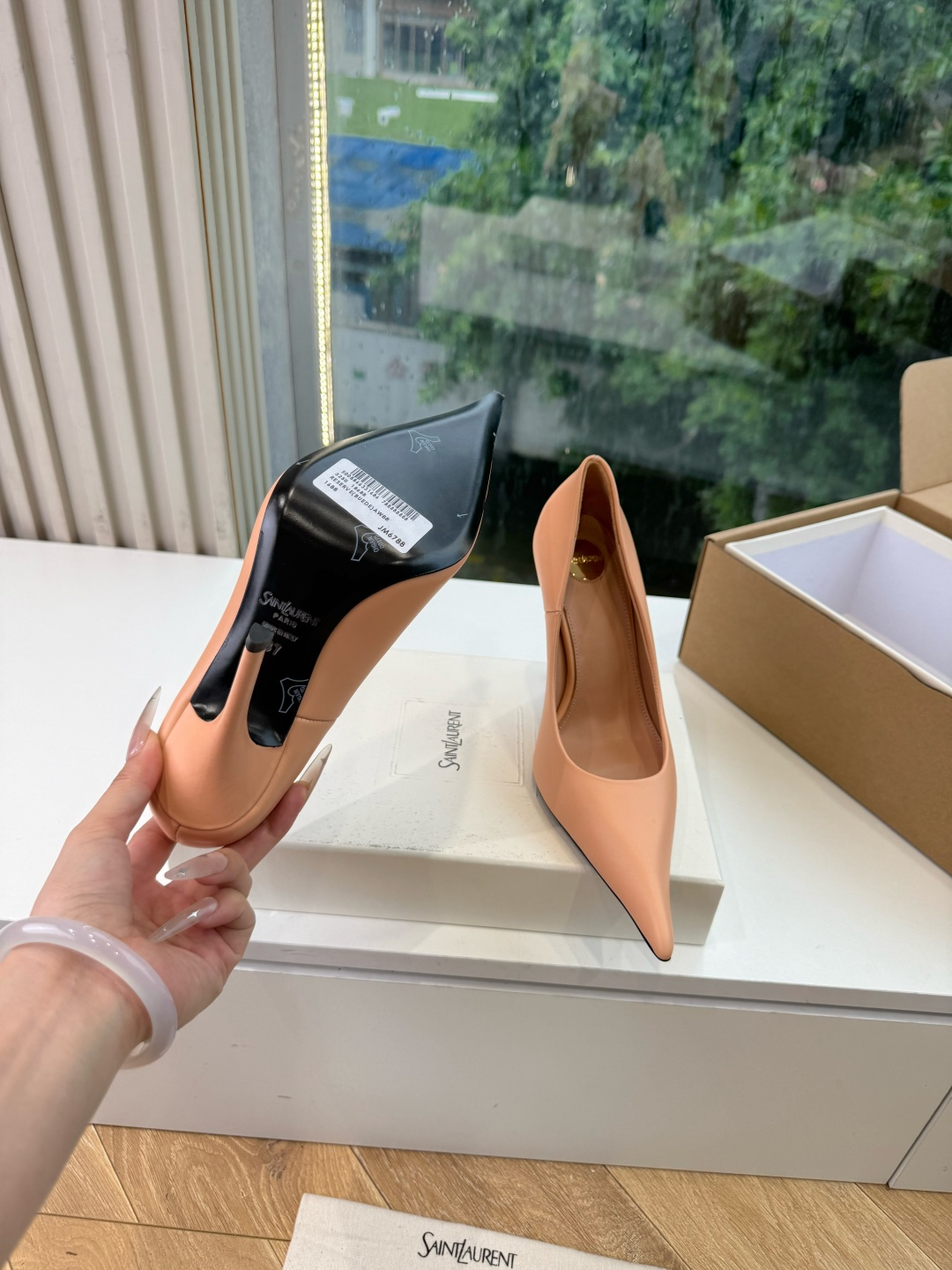 G288顶级品质Saint Laurent / 圣罗兰新款单鞋尖头高跟鞋YSL姐姐的美丽尤物高跟鞋 又是人间圣罗兰 Ro G288顶级品质Saint Laurent / 圣罗兰新款单鞋尖头高跟鞋YSL姐姐的美丽尤物高跟鞋 又是人间圣罗兰 Ro