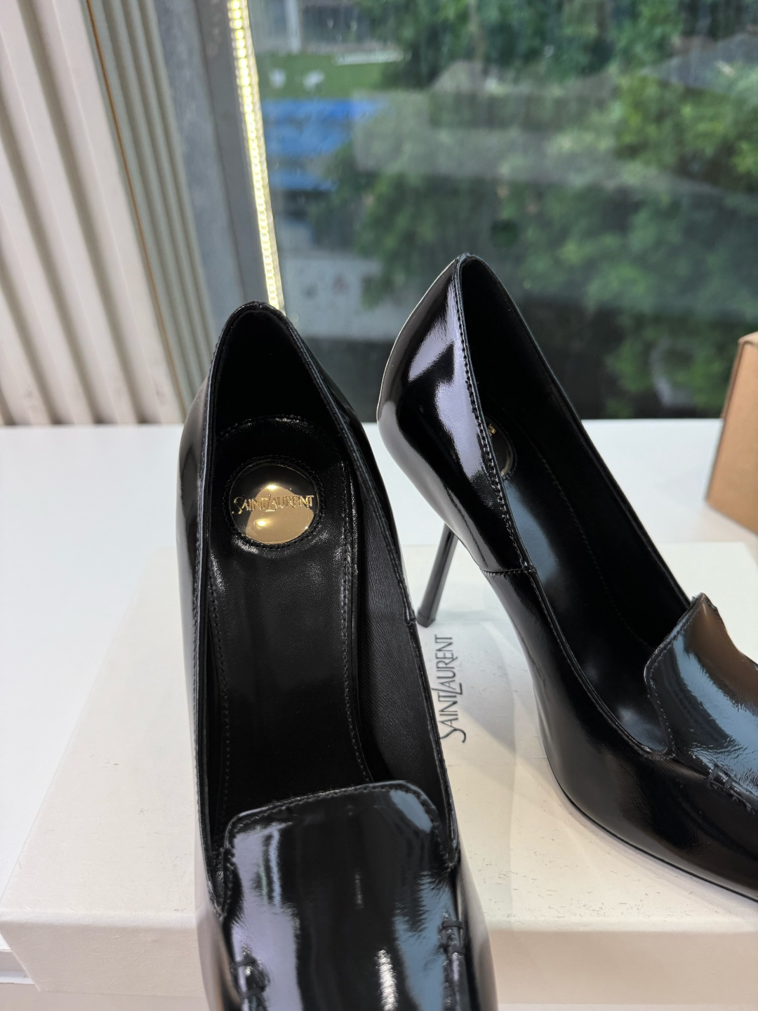 G288顶级品质Saint Laurent / 圣罗兰新款单鞋尖头高跟鞋YSL姐姐的美丽尤物高跟鞋 又是人间圣罗兰 Ro G288顶级品质Saint Laurent / 圣罗兰新款单鞋尖头高跟鞋YSL姐姐的美丽尤物高跟鞋 又是人间圣罗兰 Ro