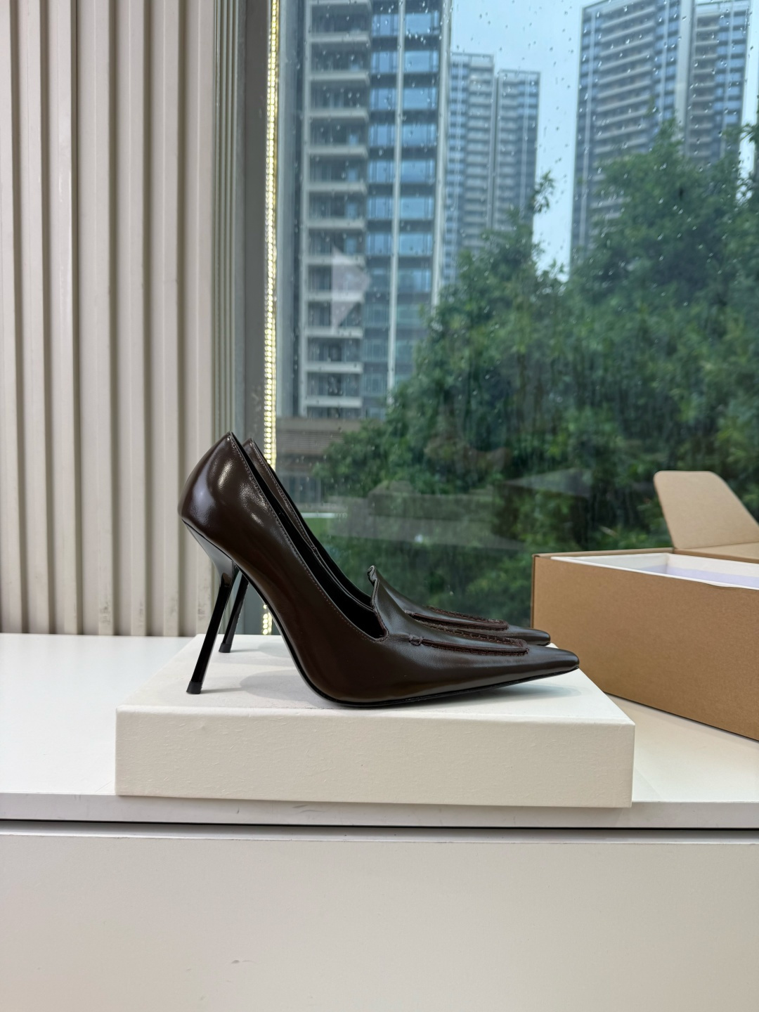 G288顶级品质Saint Laurent / 圣罗兰新款单鞋尖头高跟鞋YSL姐姐的美丽尤物高跟鞋 又是人间圣罗兰 Ro G288顶级品质Saint Laurent / 圣罗兰新款单鞋尖头高跟鞋YSL姐姐的美丽尤物高跟鞋 又是人间圣罗兰 Ro