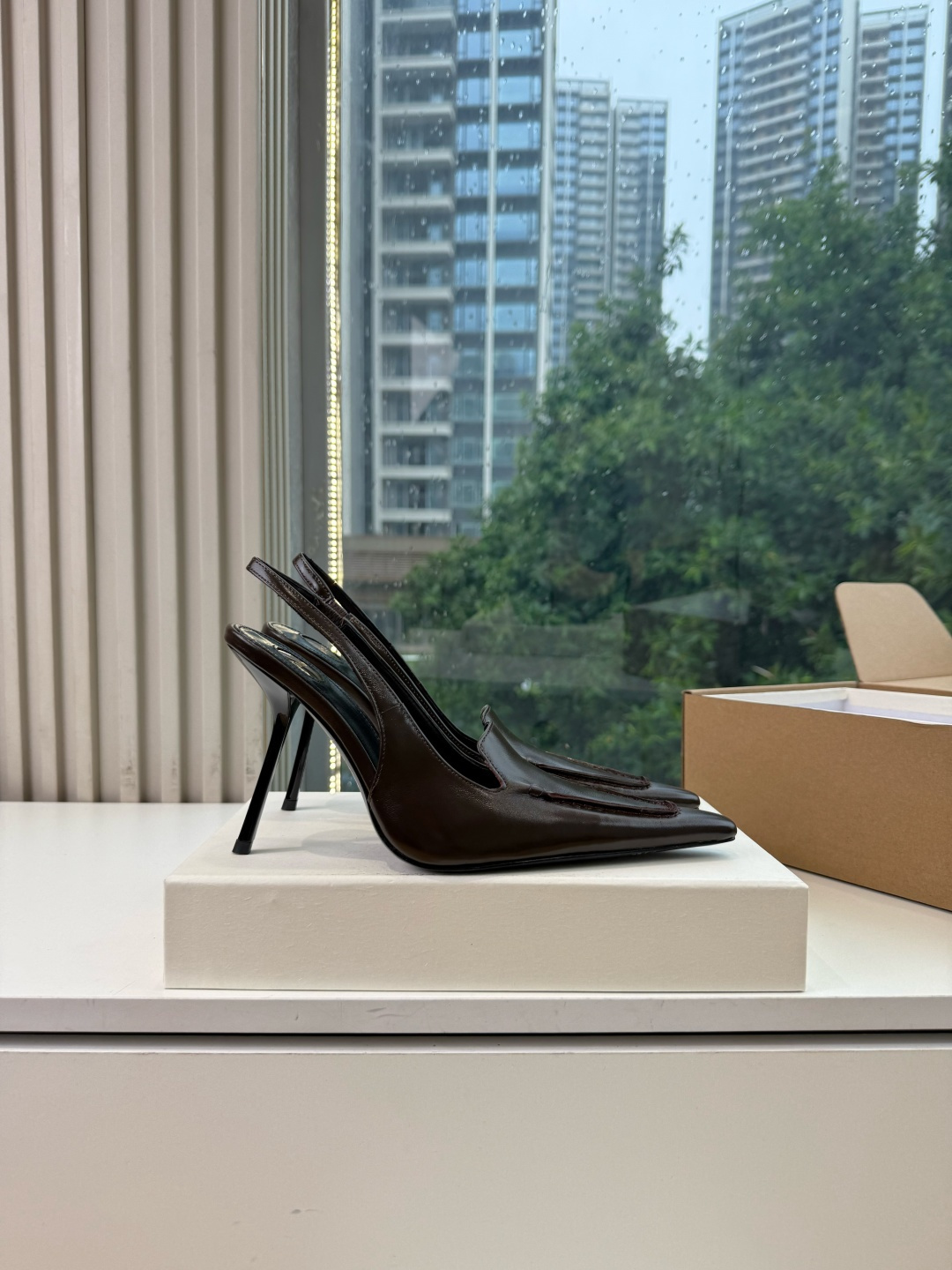 G288顶级品质Saint Laurent / 圣罗兰新款单鞋尖头高跟鞋YSL姐姐的美丽尤物高跟鞋 又是人间圣罗兰 Ro G288顶级品质Saint Laurent / 圣罗兰新款单鞋尖头高跟鞋YSL姐姐的美丽尤物高跟鞋 又是人间圣罗兰 Ro