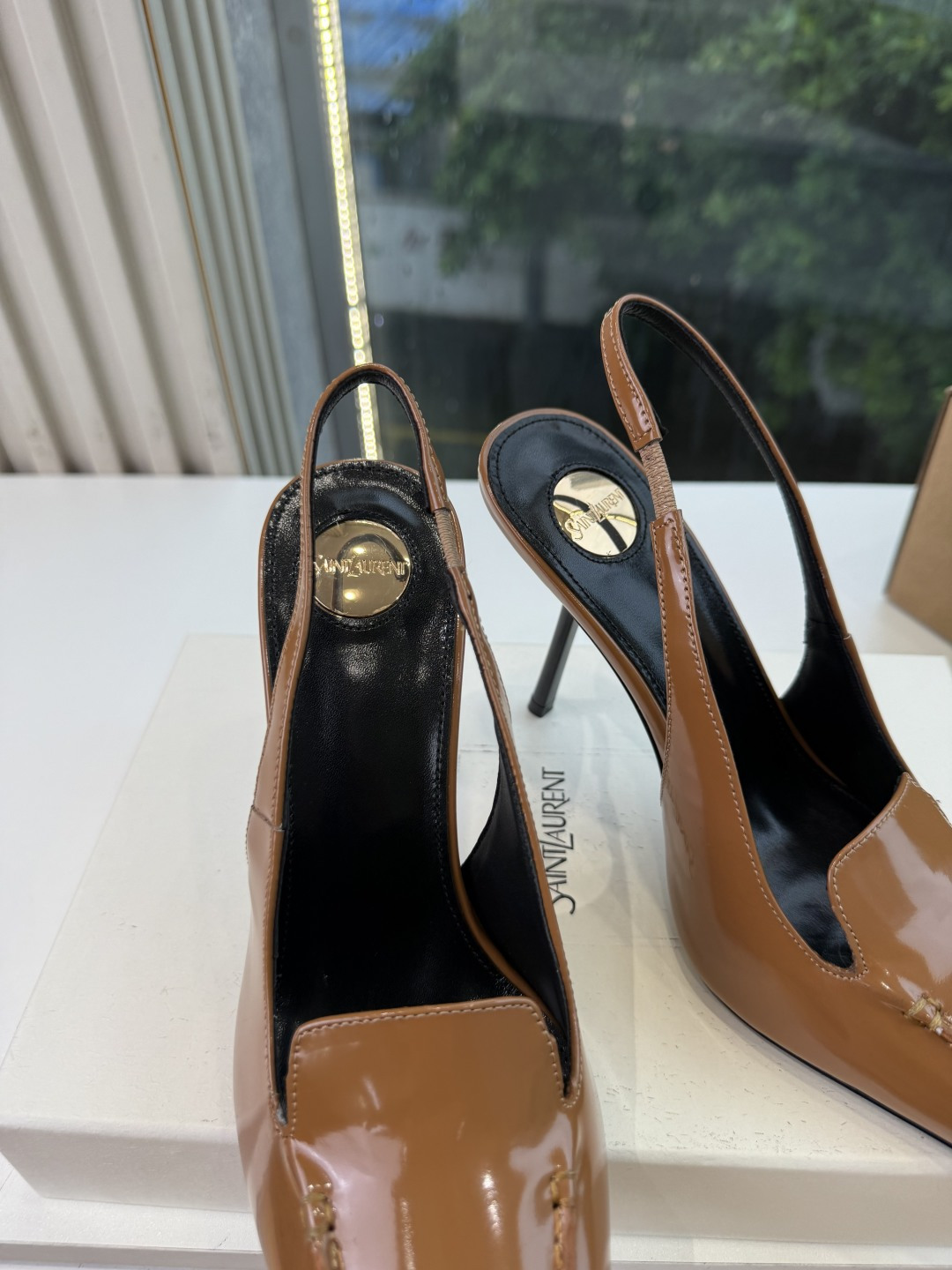 G288顶级品质Saint Laurent / 圣罗兰新款单鞋尖头高跟鞋YSL姐姐的美丽尤物高跟鞋 又是人间圣罗兰 Ro G288顶级品质Saint Laurent / 圣罗兰新款单鞋尖头高跟鞋YSL姐姐的美丽尤物高跟鞋 又是人间圣罗兰 Ro