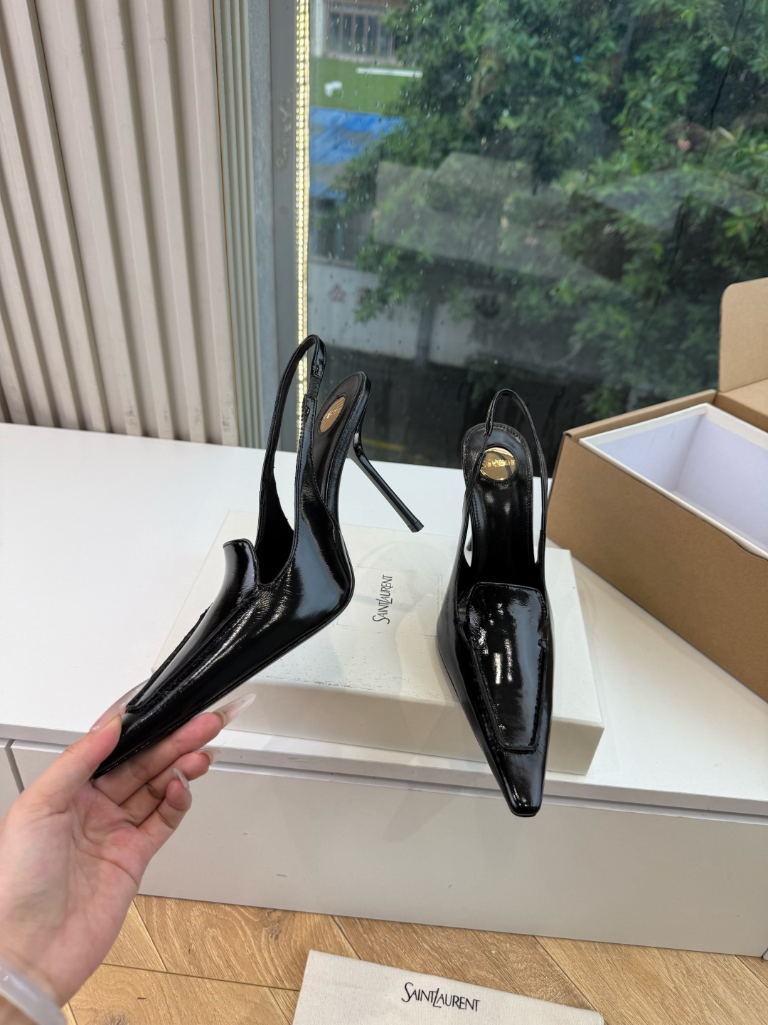 G288顶级品质Saint Laurent / 圣罗兰新款单鞋尖头高跟鞋YSL姐姐的美丽尤物高跟鞋 又是人间圣罗兰 Ro G288顶级品质Saint Laurent / 圣罗兰新款单鞋尖头高跟鞋YSL姐姐的美丽尤物高跟鞋 又是人间圣罗兰 Ro