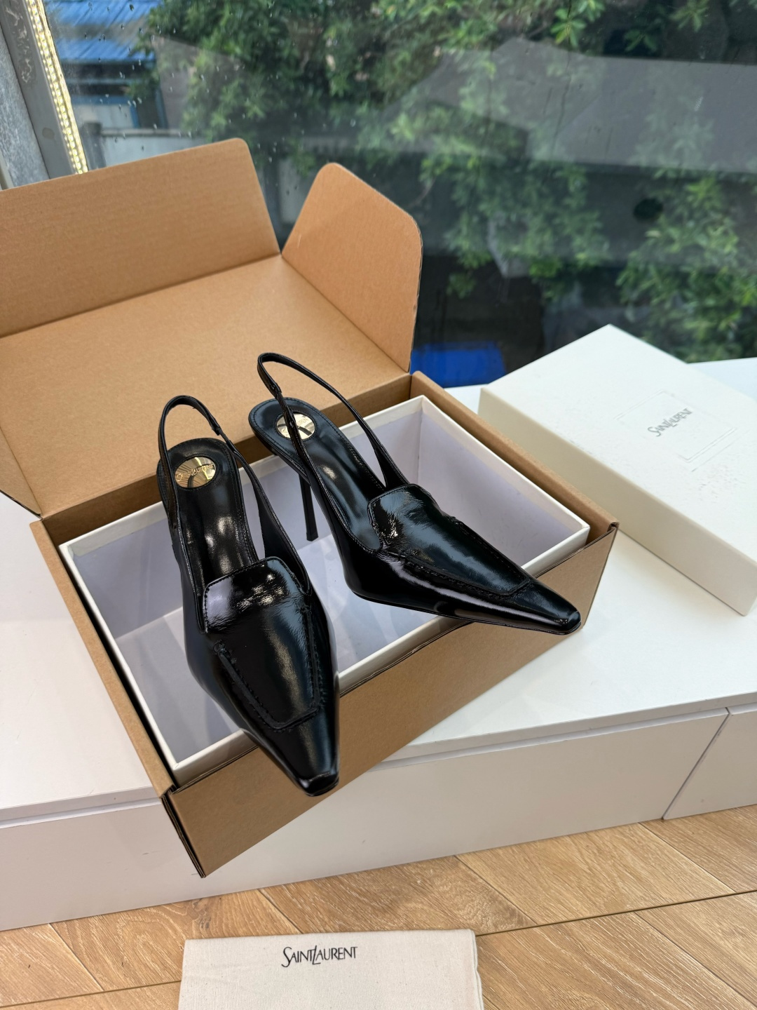 G288顶级品质Saint Laurent / 圣罗兰新款单鞋尖头高跟鞋YSL姐姐的美丽尤物高跟鞋 又是人间圣罗兰 Ro G288顶级品质Saint Laurent / 圣罗兰新款单鞋尖头高跟鞋YSL姐姐的美丽尤物高跟鞋 又是人间圣罗兰 Ro