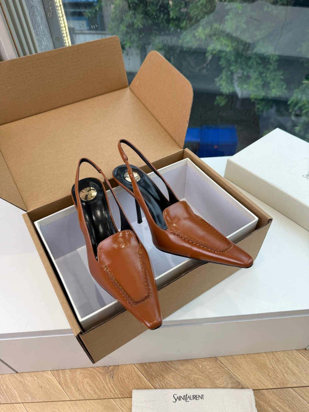 G288顶级品质Saint Laurent / 圣罗兰新款单鞋尖头高跟鞋YSL姐姐的美丽尤物高跟鞋 又是人间圣罗兰 Ro G288顶级品质Saint Laurent / 圣罗兰新款单鞋尖头高跟鞋YSL姐姐的美丽尤物高跟鞋 又是人间圣罗兰 Ro