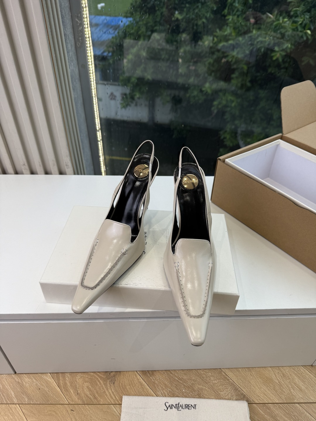 G288顶级品质Saint Laurent / 圣罗兰新款单鞋尖头高跟鞋YSL姐姐的美丽尤物高跟鞋 又是人间圣罗兰 Ro G288顶级品质Saint Laurent / 圣罗兰新款单鞋尖头高跟鞋YSL姐姐的美丽尤物高跟鞋 又是人间圣罗兰 Ro